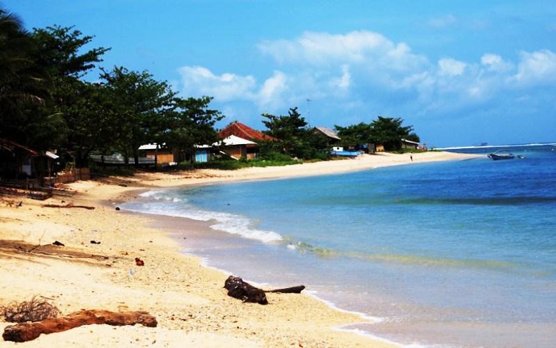 Pantai Ujung Genteng